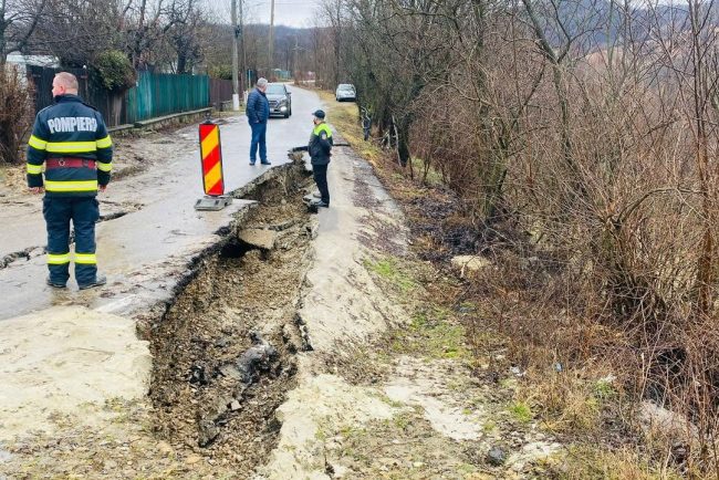 IGSU Ploile torentiale au provocat daune in 12 judete si in Bucuresti