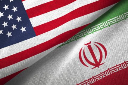 Iranul anunță închiderea Strâmtorii Ormuz și amenință cu atacuri asupra navelor care încearcă să traverseze zona.