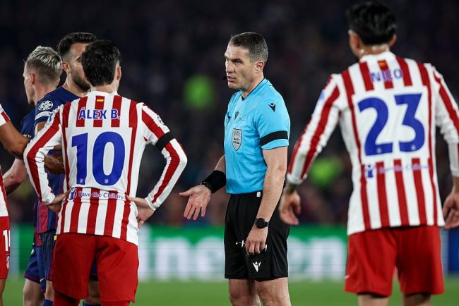 Istvan Kovacs are sanse sa arbitreze finala Cupei Mondiale Cu cine concureaza pentru a fi la centrul celei mai importante meci