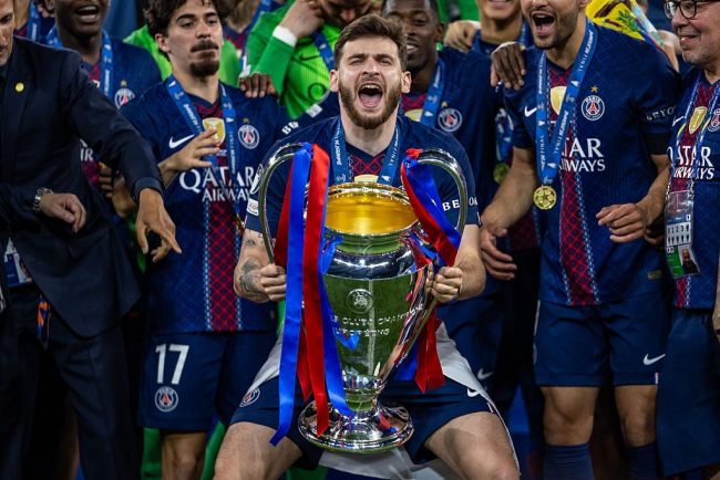 Kvaratskhelia primestec o mare recunostere PSG redevine dominanta in Europa