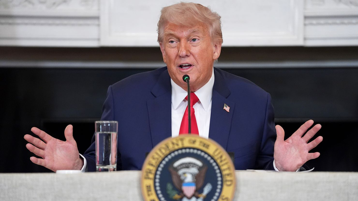Lasati i sa isi rezolve singuri problemele Eu i am adus in aceasta situatie afirma presedintele Trump