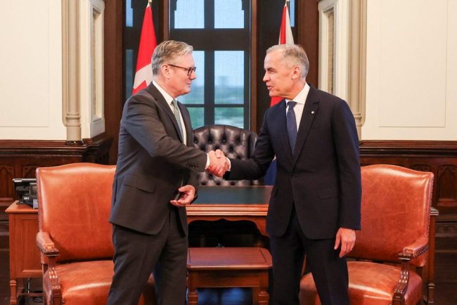 Marea Britanie si Canada iau masuri pentru un parteneriat militar important Negocieri pentru avioanele de vanatoare sunt in desfasurare