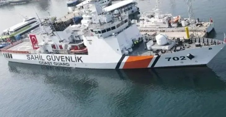 Marea Neagra Pescar turcesc scufundat dupa un atac langa Sevastopol