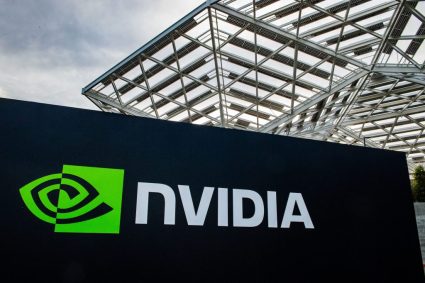 Nvidia atrage peste 21 de miliarde de euro prin prima emisiune de obligațiuni din ultimii cinci ani, având ca obiectiv competiția globală în domeniul inteligenței artificiale.