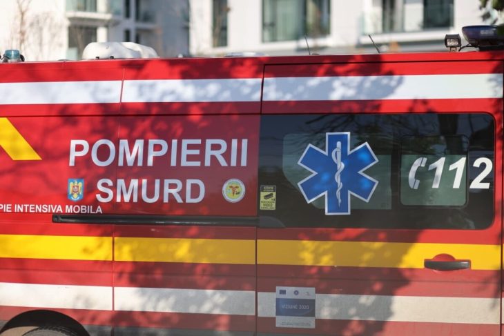 O femeie de 90 de ani din Timisora a fost ranita in urma unui incendiu izbucnit in apartmentul sau