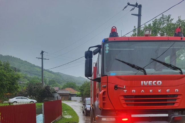 O scoala din judeul Buzau a fost inundata Activitatea didactica suspendata iar 60 de elevi evacuati