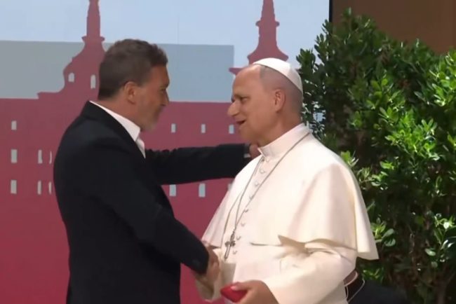 Papa Leon al XIV lea se intalneste cu Antonio Banderas si participa la un spectacol de flamenco la Madrid un mesaj despre importanta culturii in societate