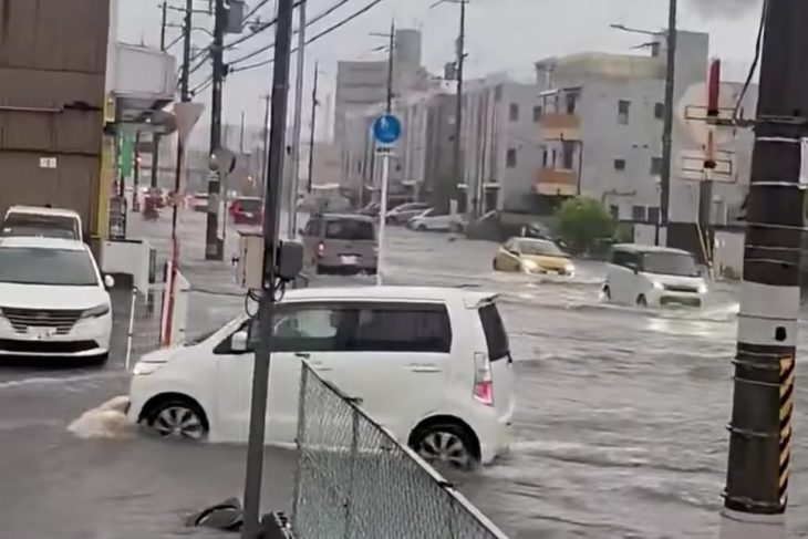 Peste doua milioane de persoane evacuate in Japonia din cauza unui taifun Taiwanul afectat de ploi torentiale