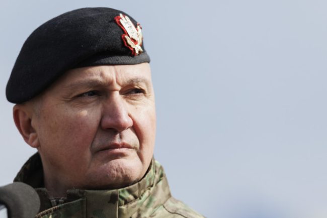 Seful Armatei Romane generalul Gheorghita Vlad a fost intervievat de DNA intr un dosar de coruptie
