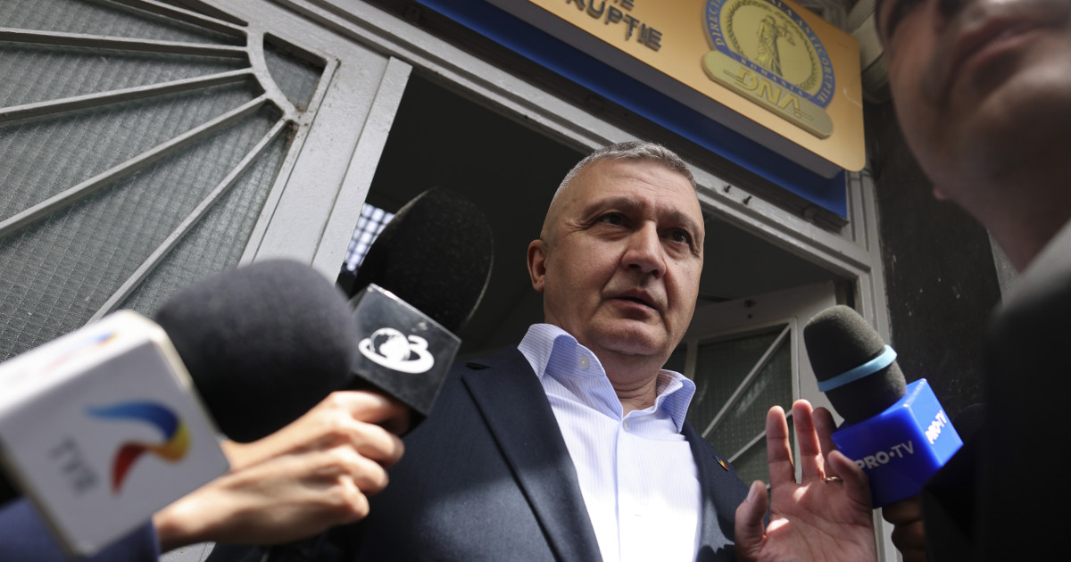 Seful Armatei se prezinta astazi la instanta in urma acuzatiilor DNA Generalul Gheorghita Vlad solicta restituirea