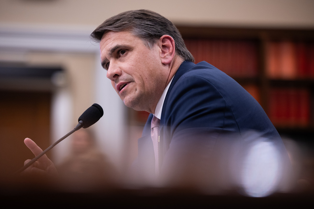 Trump se asteapta sa l desemneze pe Todd Blanche ca procuror general