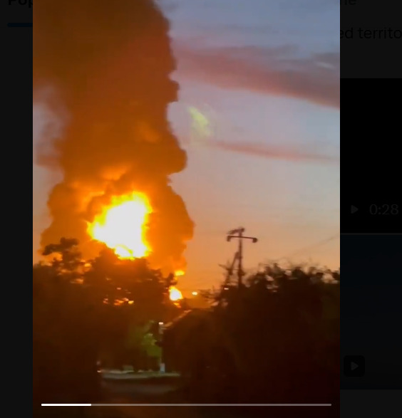 Un depozit de petrol si infrastructura unui port au fost afectate de un incendiu cauzat de un atac masiv cu dronae atribuite Ucrainei