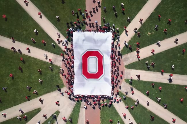 Universitatea Ohio State achita 100 de milioane de dolari in urma unuia dintre cele mai mari scandaluri sexuale din SUA