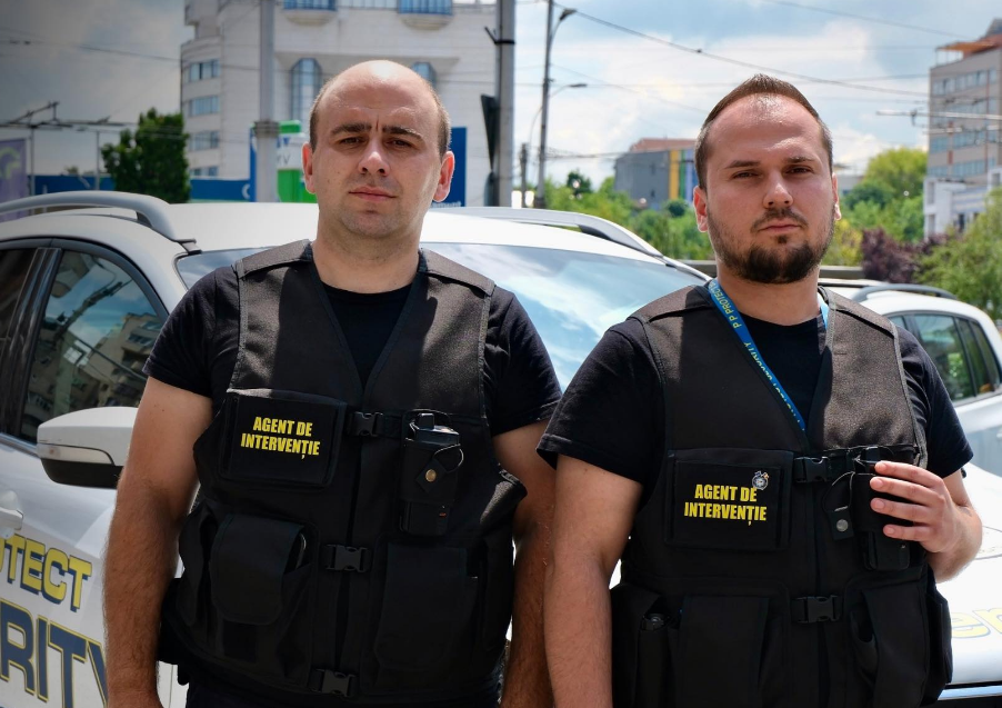 VIDEO Acesi doi eroui agenti de securitate au intervenit in mai putin de doua minute la amenintarea armata din magazinul din Marasti Cluj Napoca