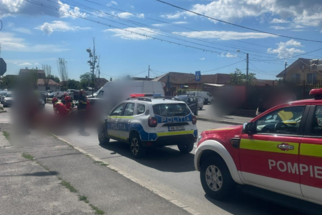 VIDEO Cum s a desfasurat accidentul de pe strada Plevnei din Cluj in care un motociclist a fost ranit dupa ce a fost lovit de o masina care facea viraj la stanga