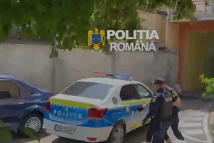 VIDEO. O femeie din Cluj, supusă terorii de către fiul său, a cerut un ordin de protecție, însă fără succes: tânărul agresiv nu a încetat comportamentul violent și a încălcat ordinul de nenumărate ori.