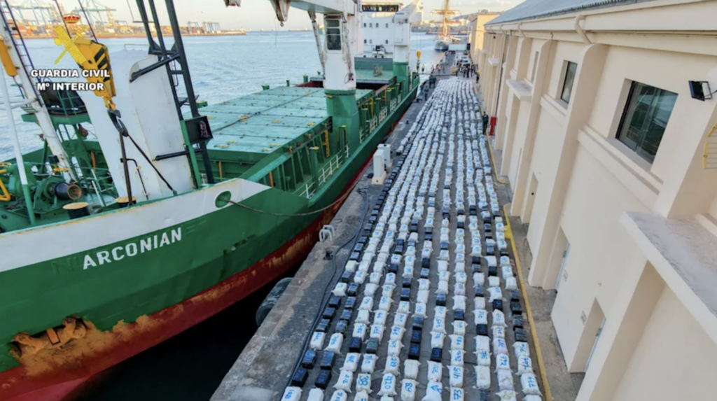 Vamesii germani captura record de droguri Cum au reusit traficantii sa disimuleze 8 tone de cocaina