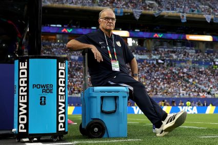 Vestiarul a explodat înainte de meciul decisiv! Marcelo Bielsa, contestat chiar de șefii Uruguayului.