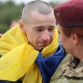 Volodimir Zelenski anunta un nou schimb de prizonieri 185 de soldati ucraineni si un civil s au intors acasa