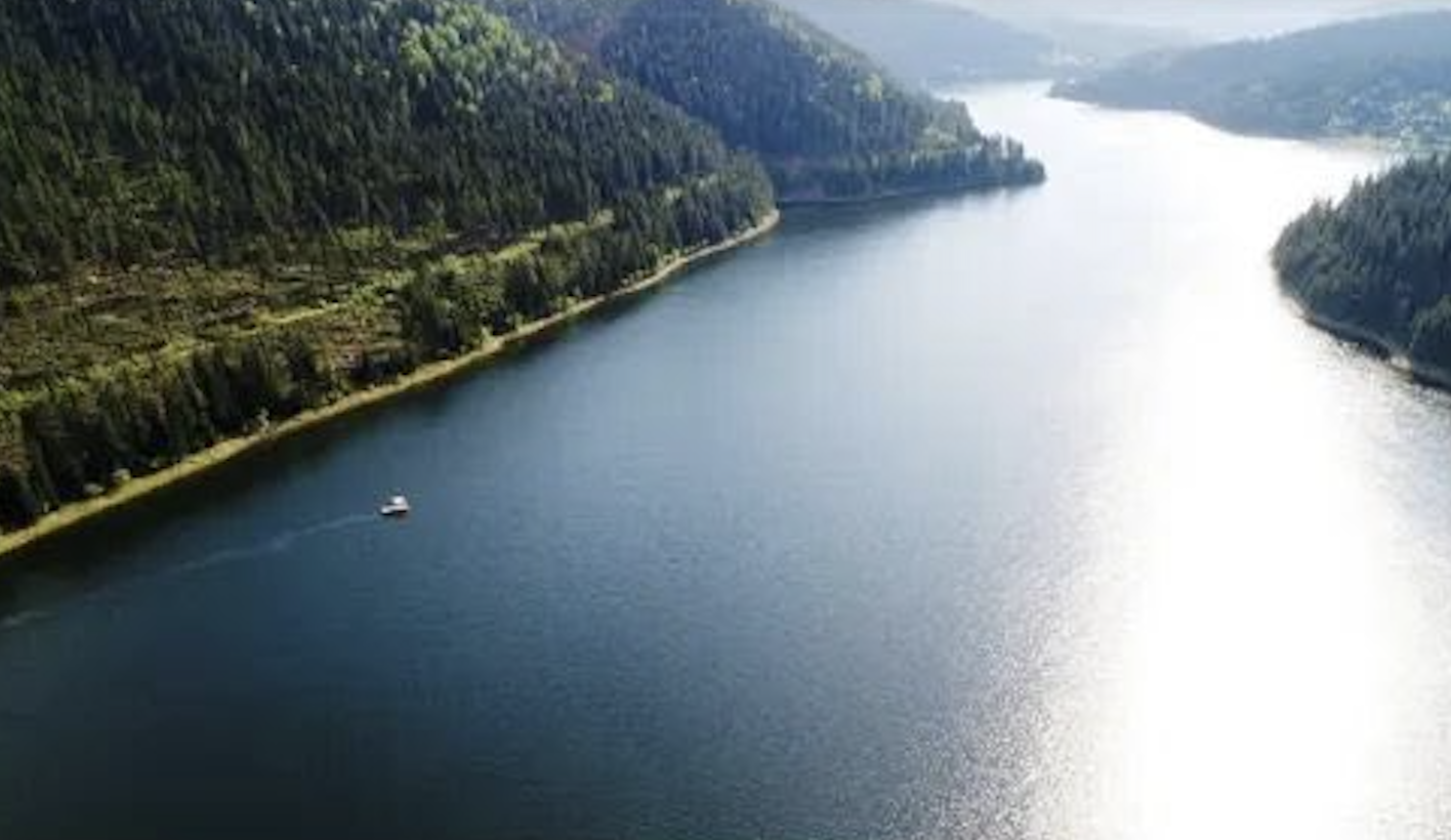Zona montana a Clujului a primit o veste importanta in domeniul turismului 12 comune s au unit oficial intr o organizatie recunoscuta de Minister
