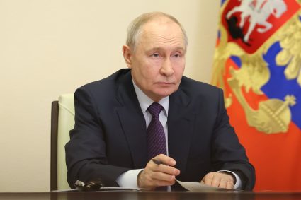 „Acest lucru este clar”. Putin confirmă că atacurile ucrainene sunt cauza penuriei de combustibil din Rusia.