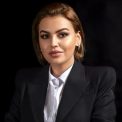 exclusiv romina gingasu discuta despre apartamentul cumparat pentru familia afectata de drona cazuta la galati unde se duce aceasta femeie cu copilul ei