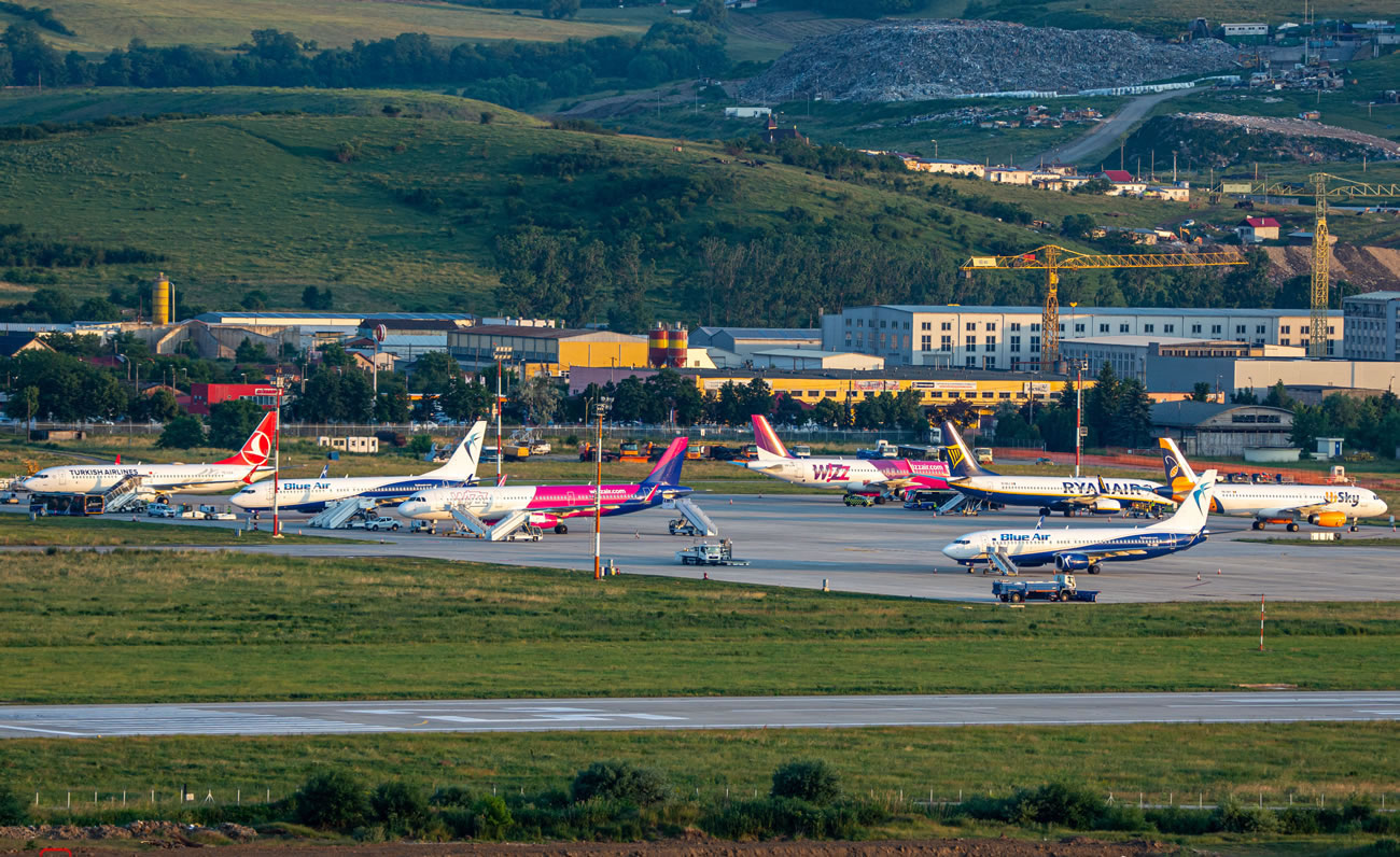 incident grav la aeroportul cluj un angajat al romatsa a fost surprins drogat in timpul serviciului avand responsabilitati esentiale pentru navigatie si comunicatii