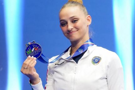incredibil reprezinta italia la competitiile europene dar a fost respinsa la bacalaureat din cauza unui 4 la educatie fizica