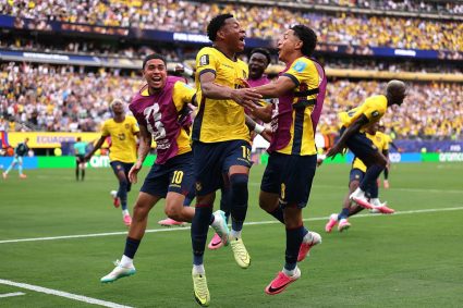 Răsturnare surprinzătoare de situație! Ecuador face istorie, iar Germania e înfrântă la finalul grupei.
