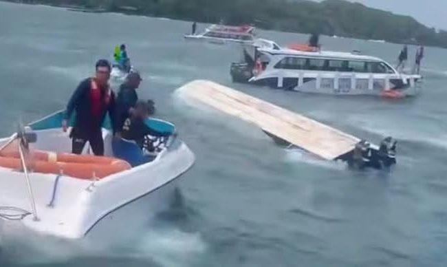 15 turisti indieni au murit dupa ce o barca cu motor s a rasturnat in sudul vietnamului