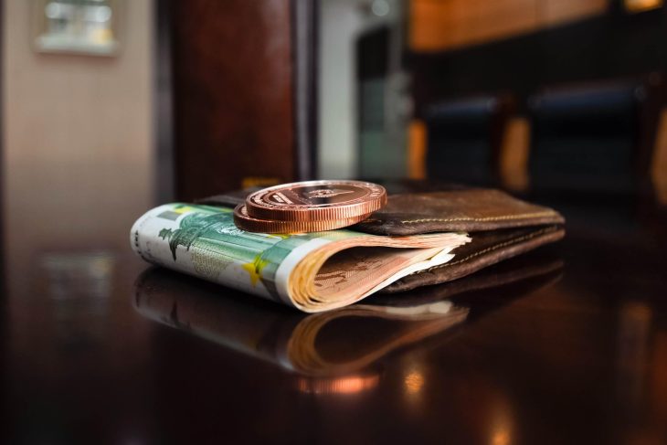 A crezut ca vorbeste cu ANAF si a pierdut aproape 32000 de lei in cateva minute