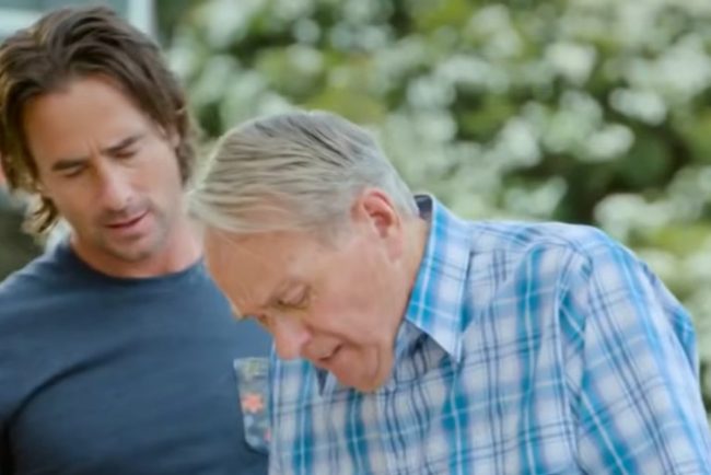 A decedat Terence Donovan actorul din Neighbours si Home and Away Anuntul a fost facut de catre fiul sau