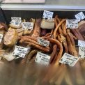 ANPC a realizat controale in magazine si a descoperit nereguli grave privind carnea laptele si ouale