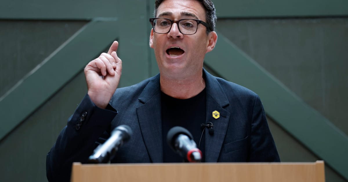 Andy Burnham isi propune sa gaseasca miliarde pentru a acoperi deficitul de aparare al Regatului Unit