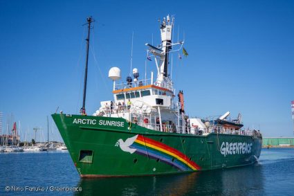 Arctic Sunrise, nava emblematică a protejării oceanelor, se întoarce în România. Ce vor putea experimenta vizitatorii la bord