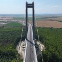 Asfaltare pe Podul Suspendat de peste Dunare in apropierea Brailiei