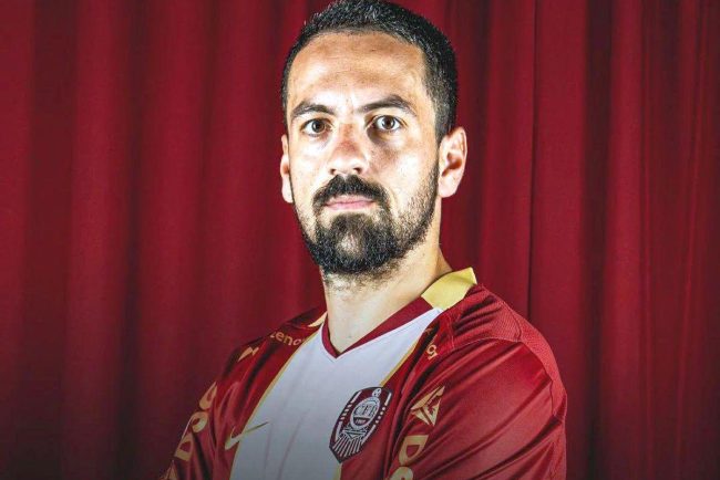 CFR Cluj a anuntat un nou transfer Dublu campion cu FC Porto se alatura echipei din Gruia