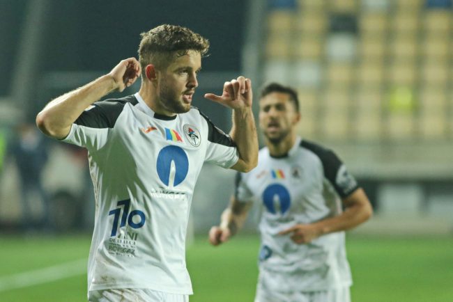 CFR Cluj pregateste o revenire neasteptata Un veteran din SuperLiga este aproape de a semna