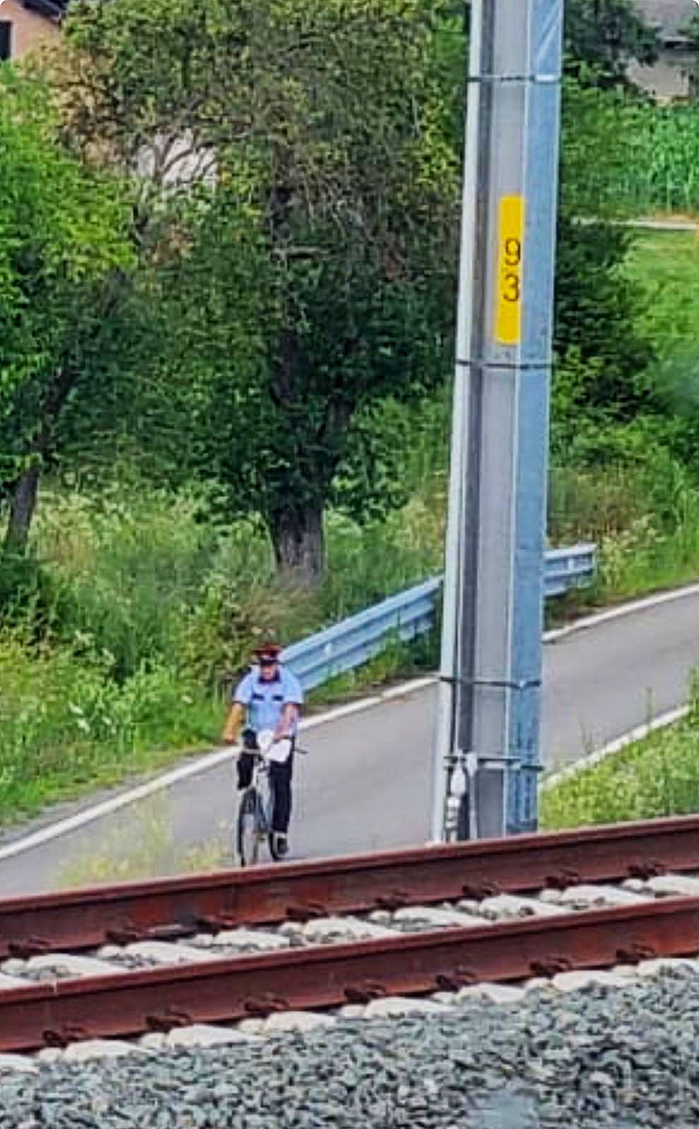 CFR referitor la trenurile controlate cu telefonul si bicicletele O masura reglementata si temporara