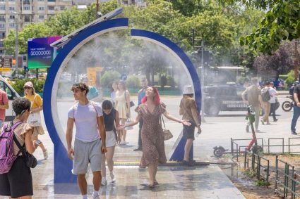 Clujul are doar patru locuri de răcorire în centru în timpul caniculei, pe când Barcelona dispune de „500”. Un consilier local îi cere lui Emil Boc să se implice mai activ.
