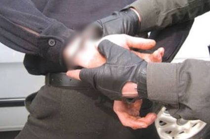 DIICOT Cluj lovește puternic crima organizată! Grupul suspectat de trafic de substanțe interzise, prins în urma perchezițiilor și reținerilor în lanț.