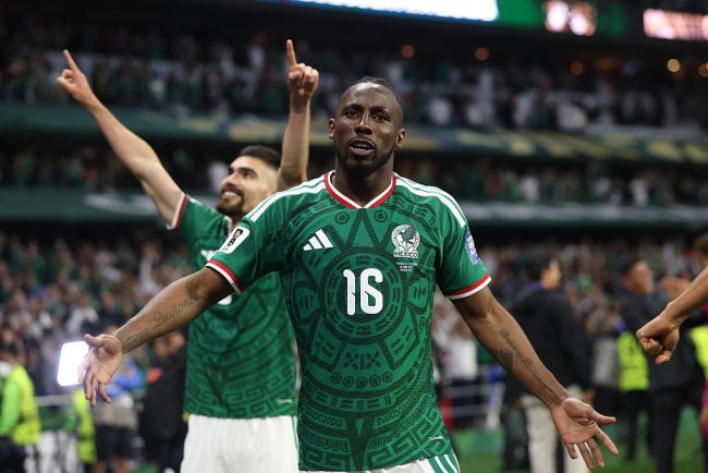 Dan Sucu pregateste o miscare de succes pentru vara Vedeta Mexicului de la Cupa Mondiala se afla pe lista lui Genoa