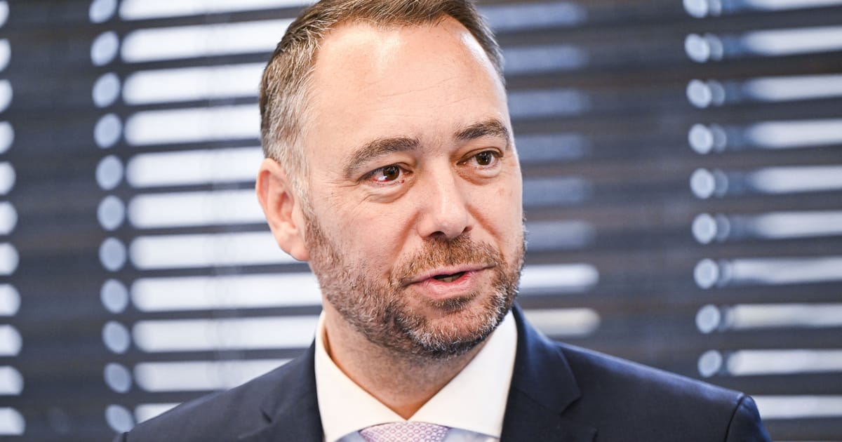 Decizie incomprehensibila Ministrul belgian critica schimbarea de pozitie a FIFA in legatura cu cartonasul rosu primit de SUA
