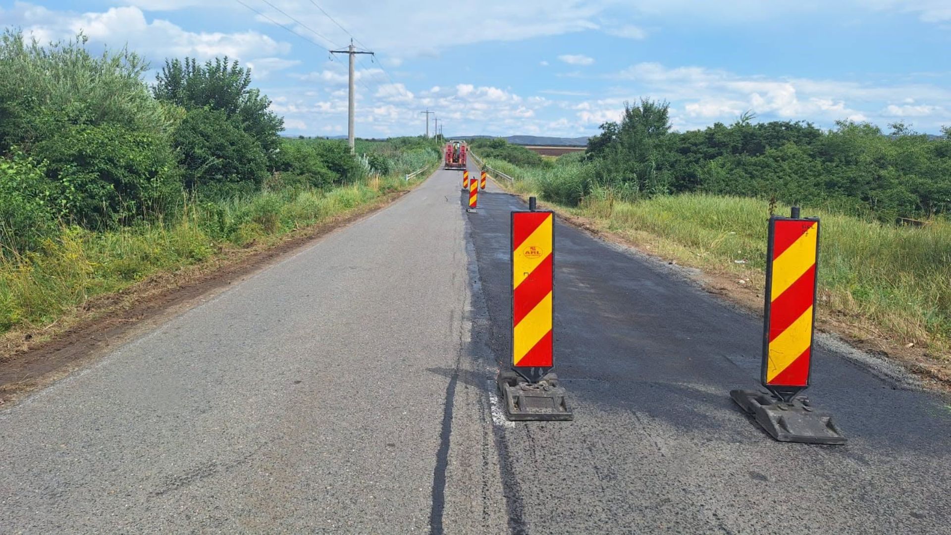 Drum important intre Cluj si Alba in constructie Consiliul Judetean Cluj modernizeaza sectoul DJ 107F Luncani pentru o circulatie mai sigura