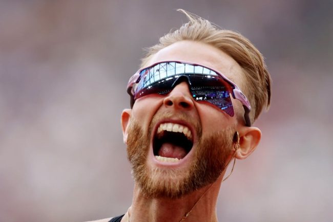 Dup 27 de ani unul dintre cele mai vechi recorduri mondiale din atletism a fost doborat Performanta lui Josh Kerr