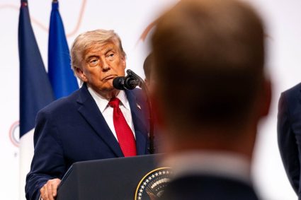 „Ei nu ne-au fost alături”. Trump consideră „ridicol” ca SUA să mențină sprijinul actual pentru NATO.