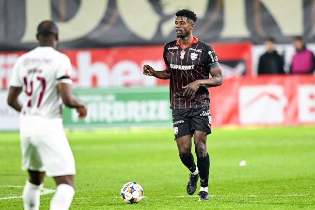 FCSB se pregateste de doua transferuri Denis Dragus ramane principalul obiectiv