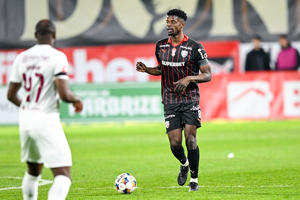 FCSB se pregateste de doua transferuri Denis Dragus ramane principalul obiectiv