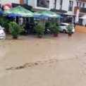 Florestenii vor plati pentru greselile constructorilor Asociatiile de Proprietari vor primi facturile Primarul Bogdan Pivariu este ilegal si imoral