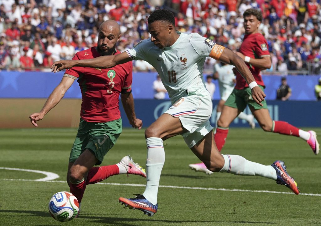 Franta a invins Marocul cu 2 0 si s a calificat in semifinale la Cupa Mondiala